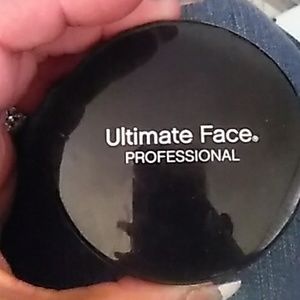 Ultimate face professional compact